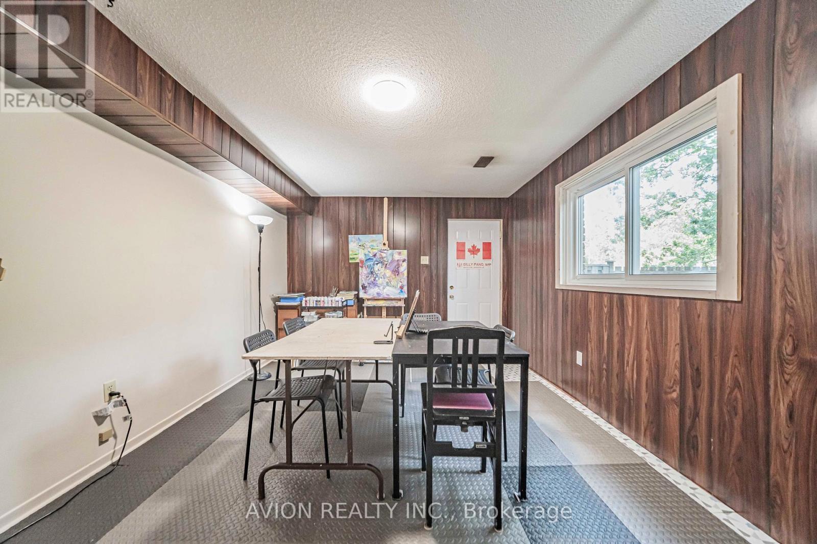 #23 646 VILLAGE PARKWAY - Image 29