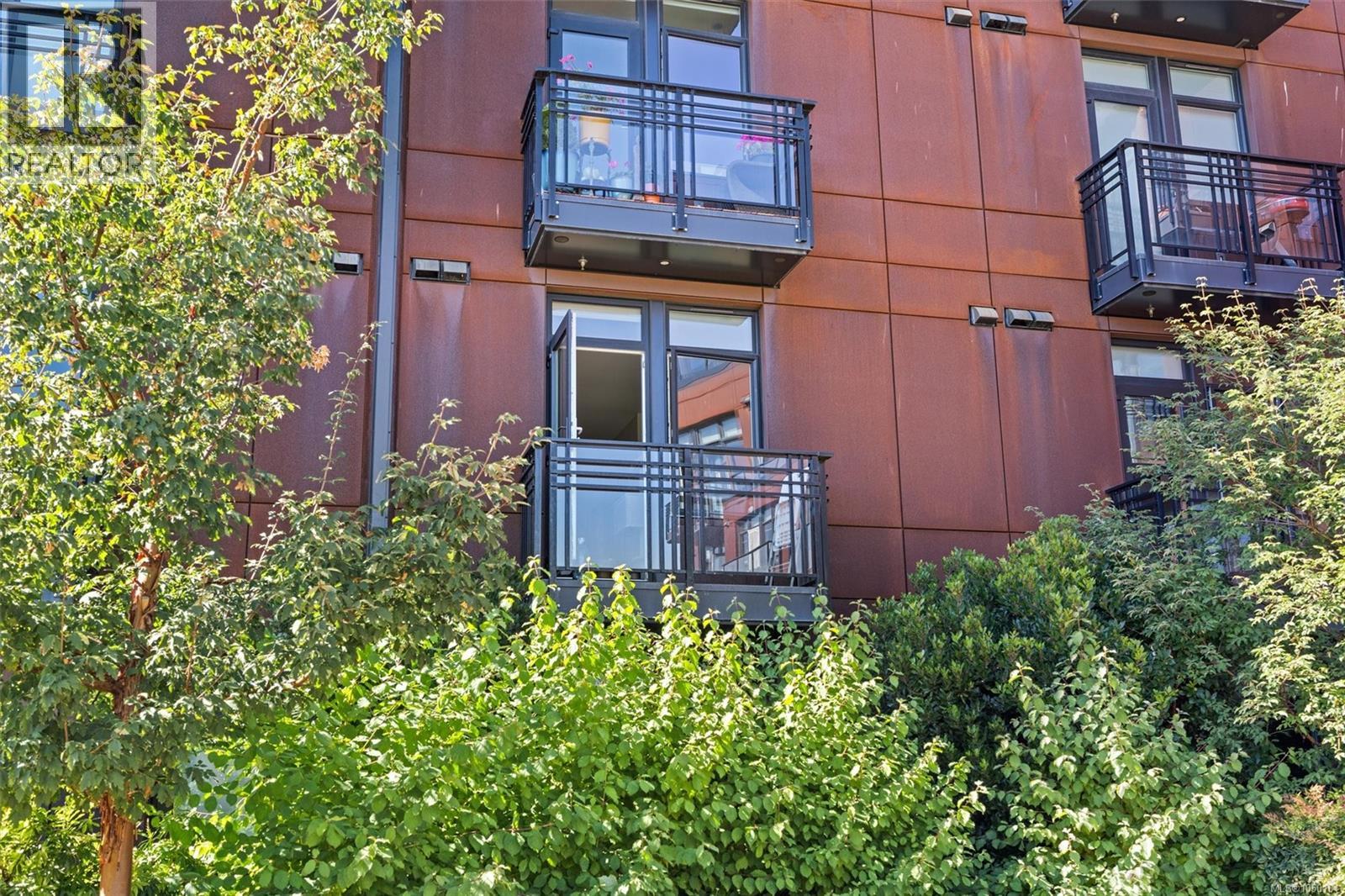 #306 515 Chatham St - Image 18