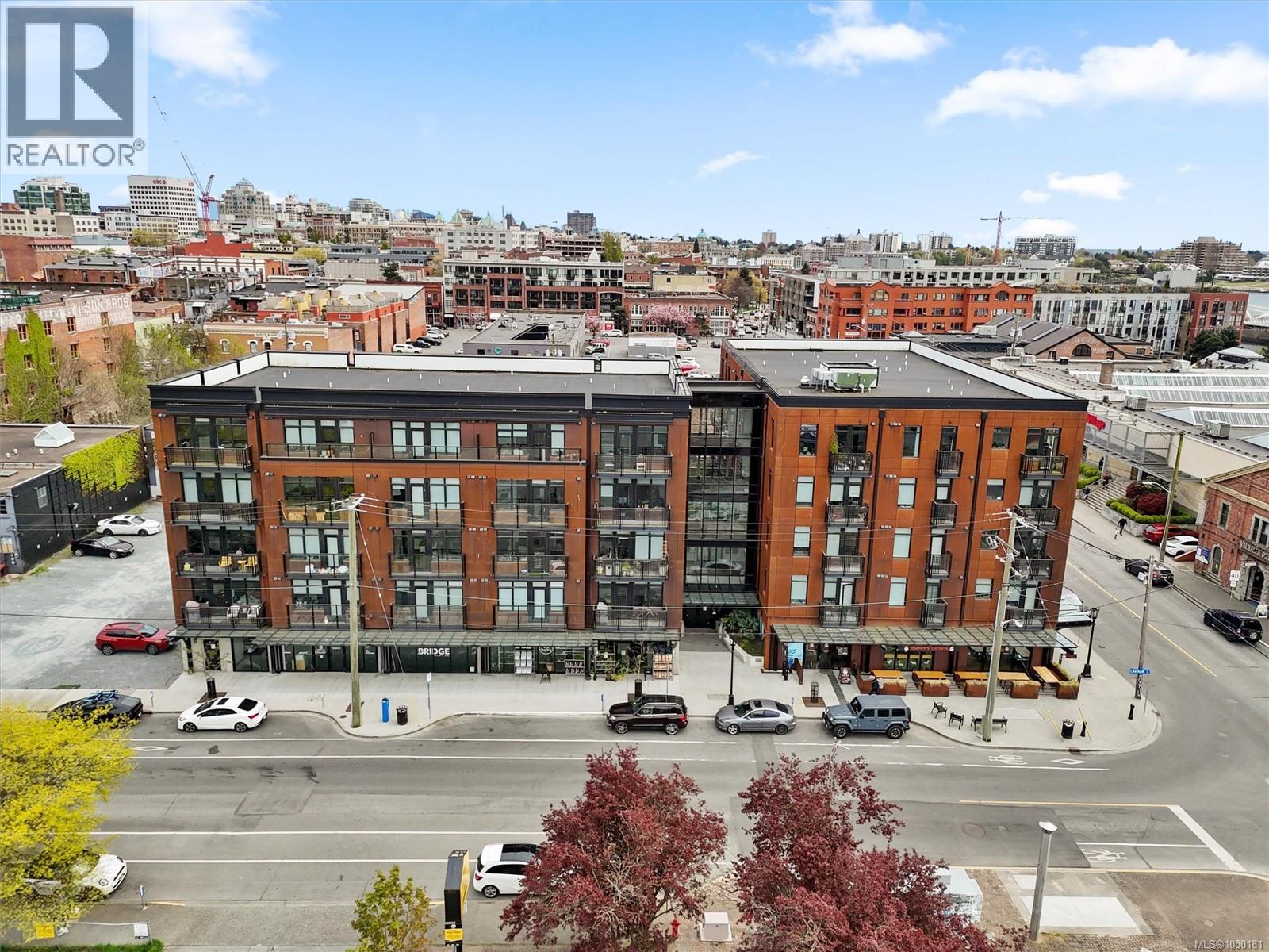 #305 515 Chatham St - 2