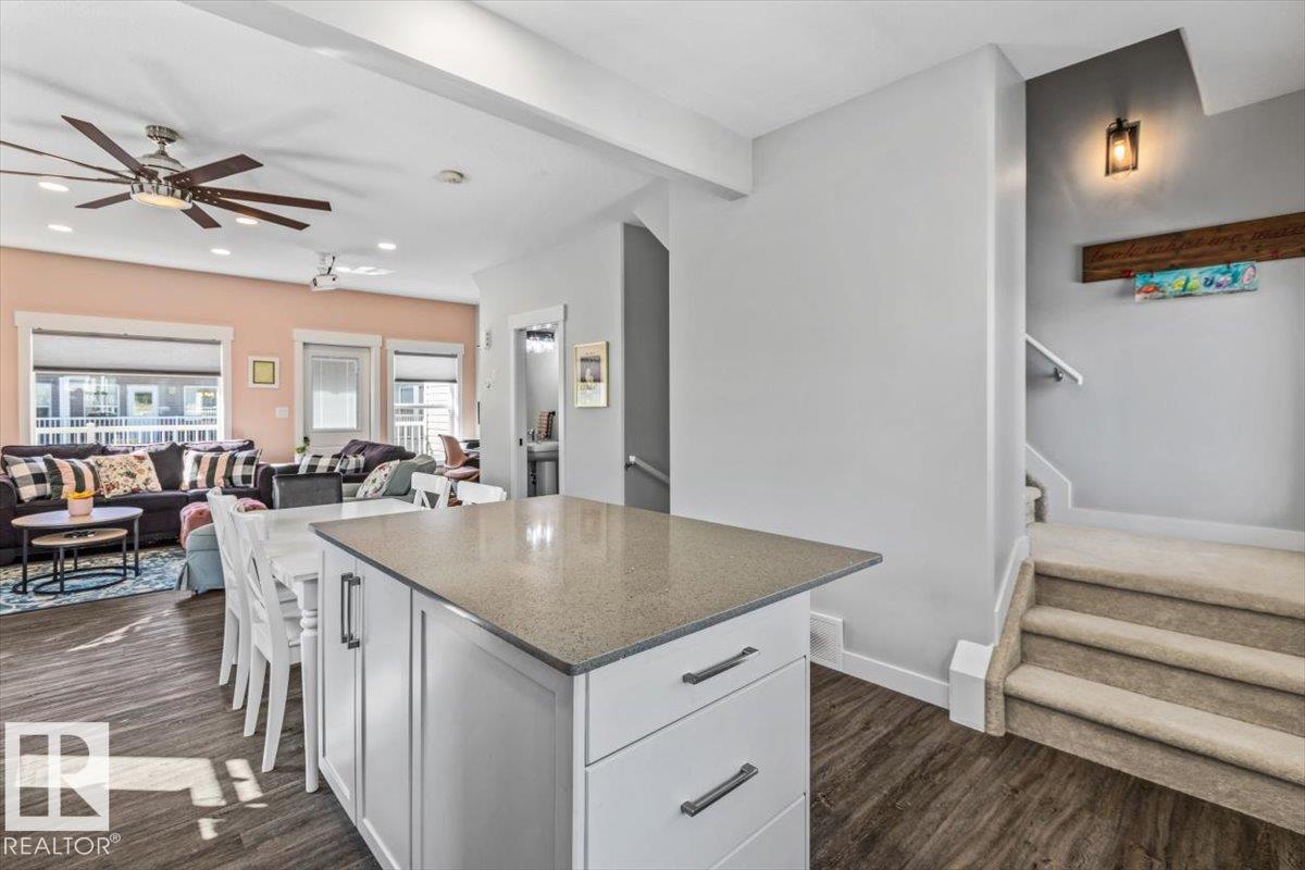 #22 150 EVERITT DR - 10
