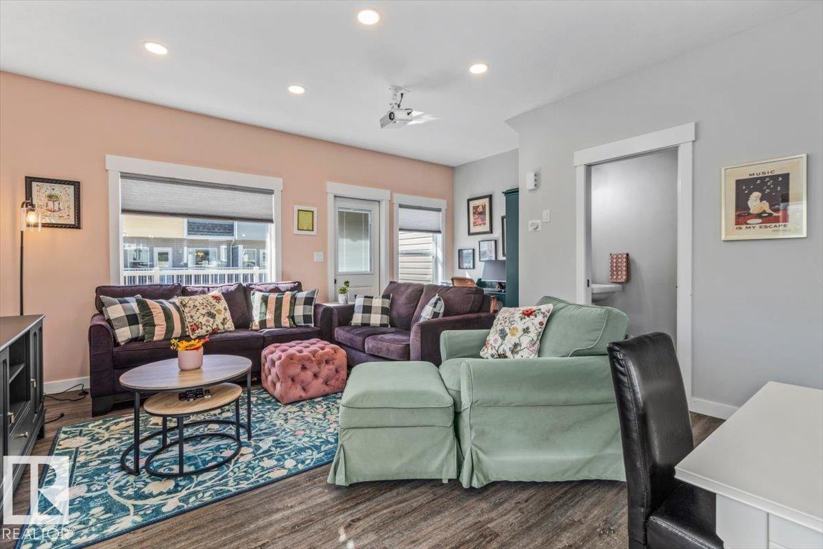 #22 150 EVERITT DR - 11
