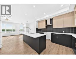 4pc Bathroom - 182 Lanark Gate Se, Airdrie, AB T4A3R7 Photo 9