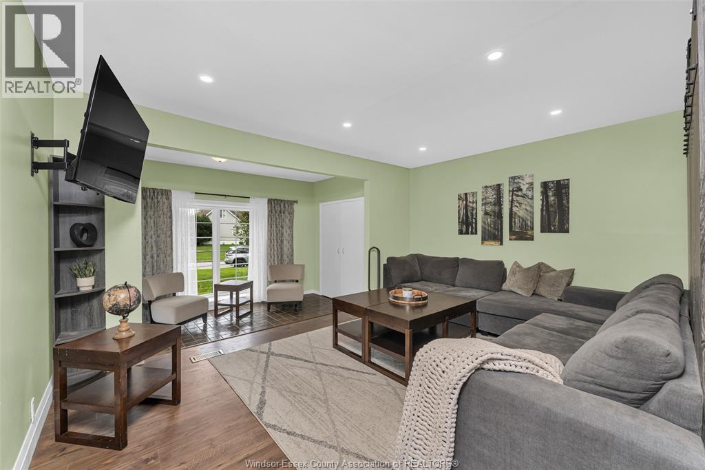 4236 ROSELAND DRIVE East - 11