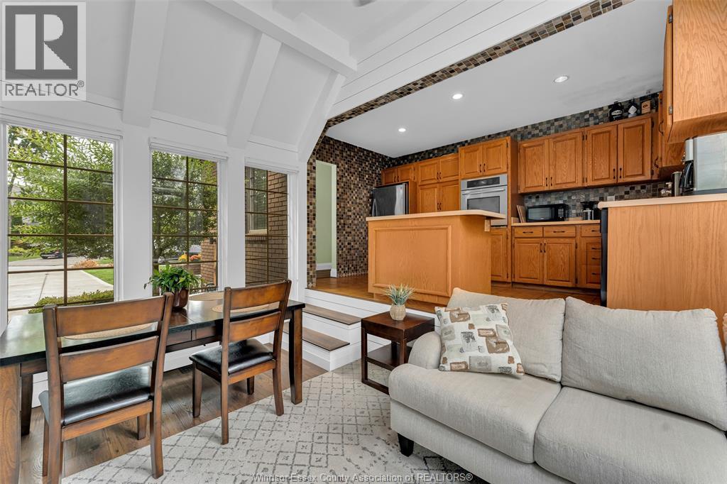 4236 ROSELAND DRIVE East - 17