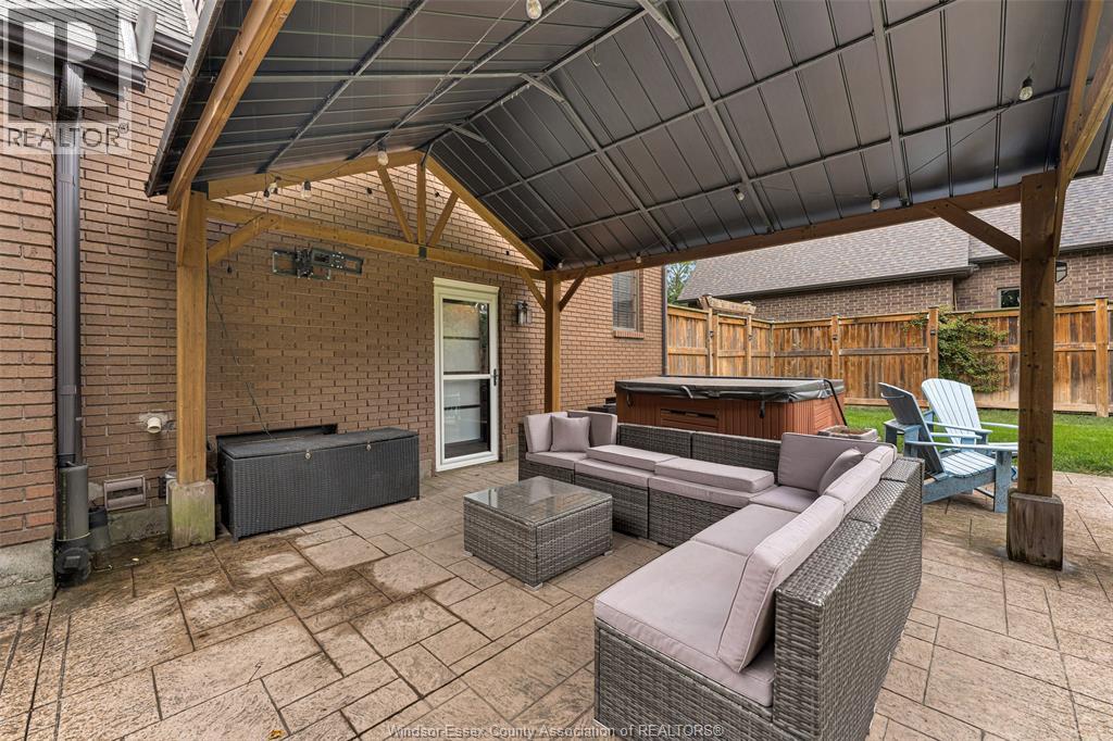 4236 ROSELAND DRIVE East - 31
