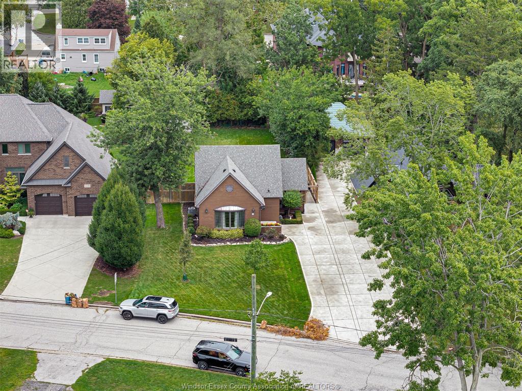 4236 ROSELAND DRIVE East - 34