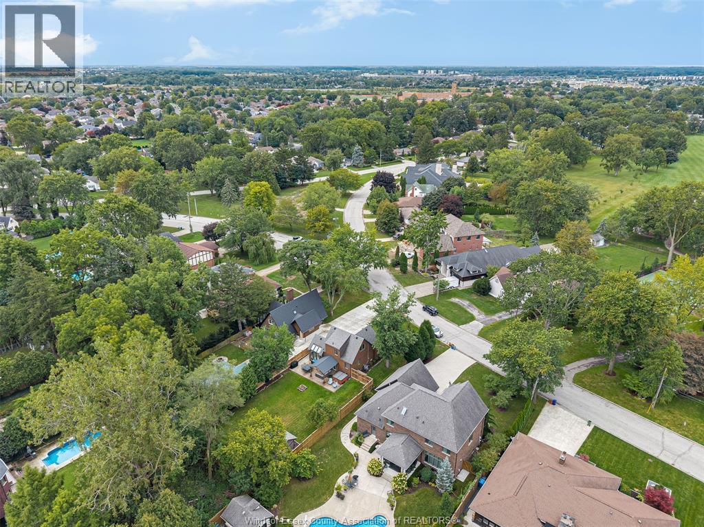4236 ROSELAND DRIVE East - 36