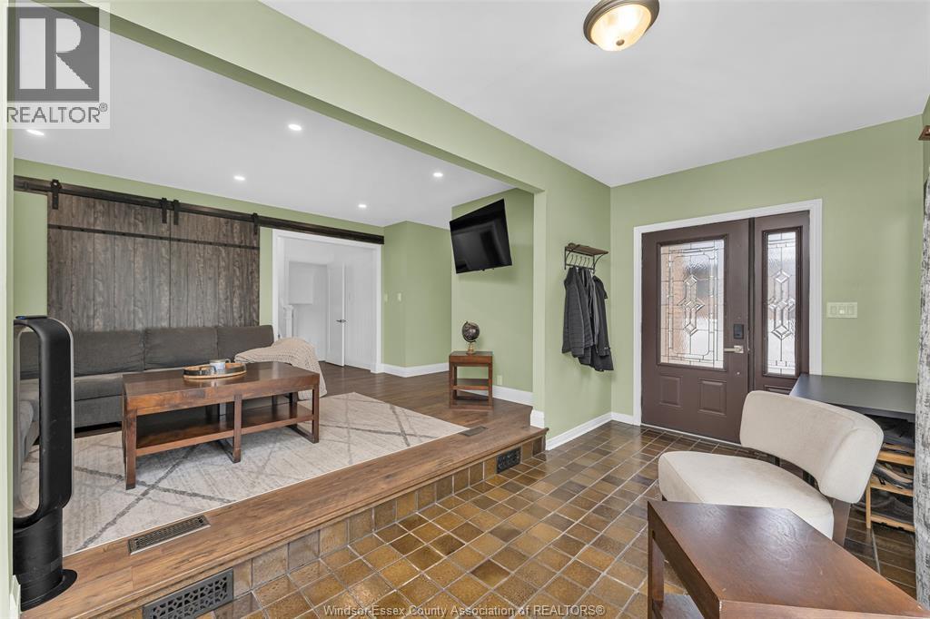4236 ROSELAND DRIVE East - 7