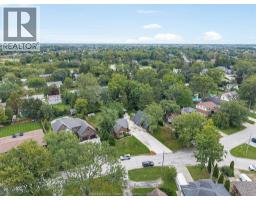 4236 Roseland Drive East, Windsor, ON N9G1Y7 Photo 33