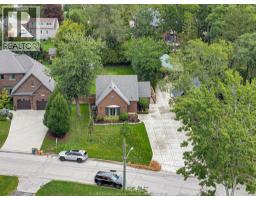 4236 Roseland Drive East, Windsor, ON N9G1Y7 Photo 34