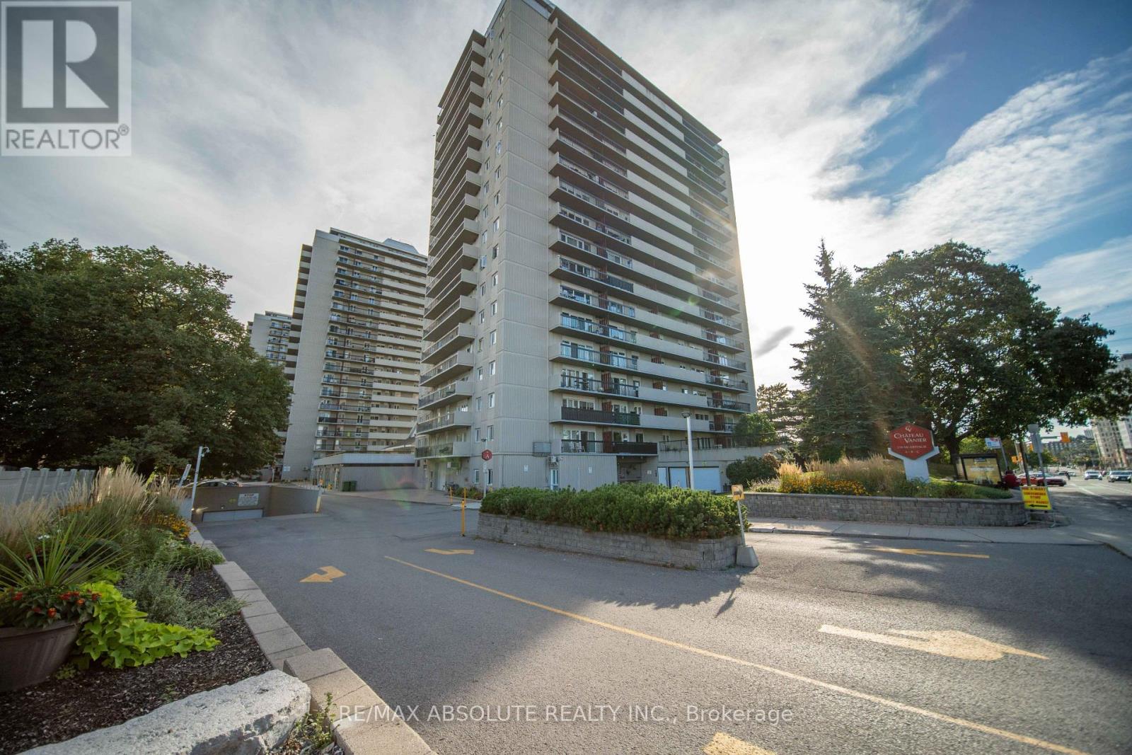 #510 158 A MCARTHUR AVE AVENUE - 2