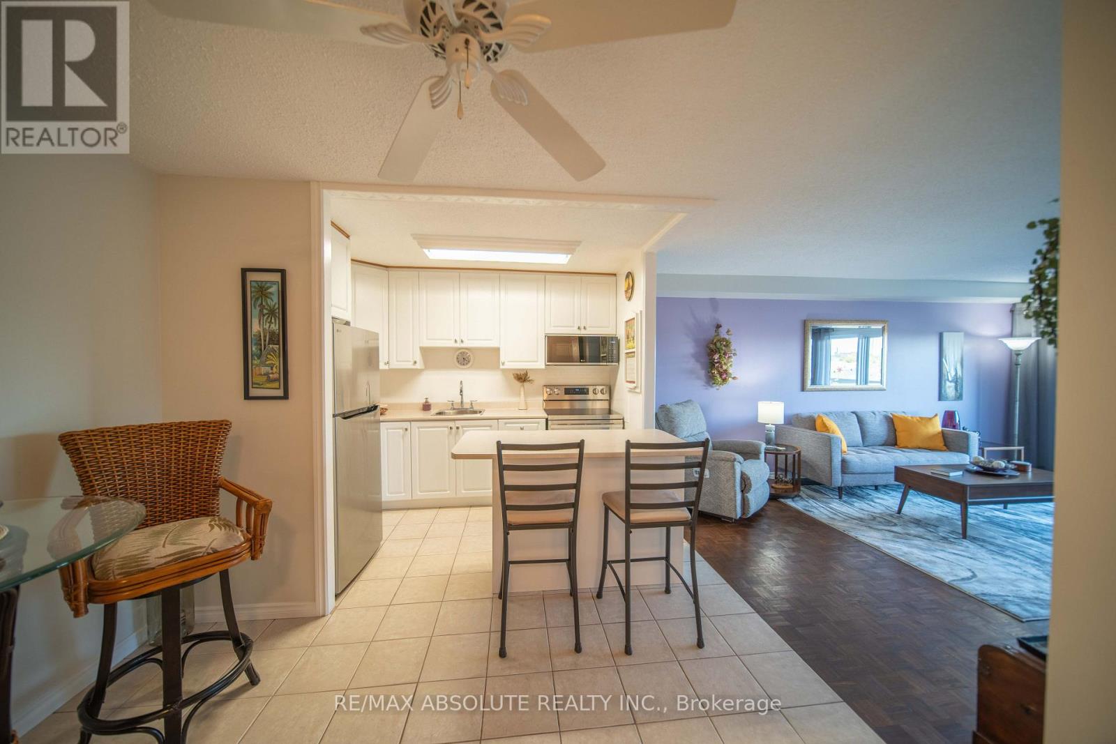 #510 158 A MCARTHUR AVE AVENUE - 8