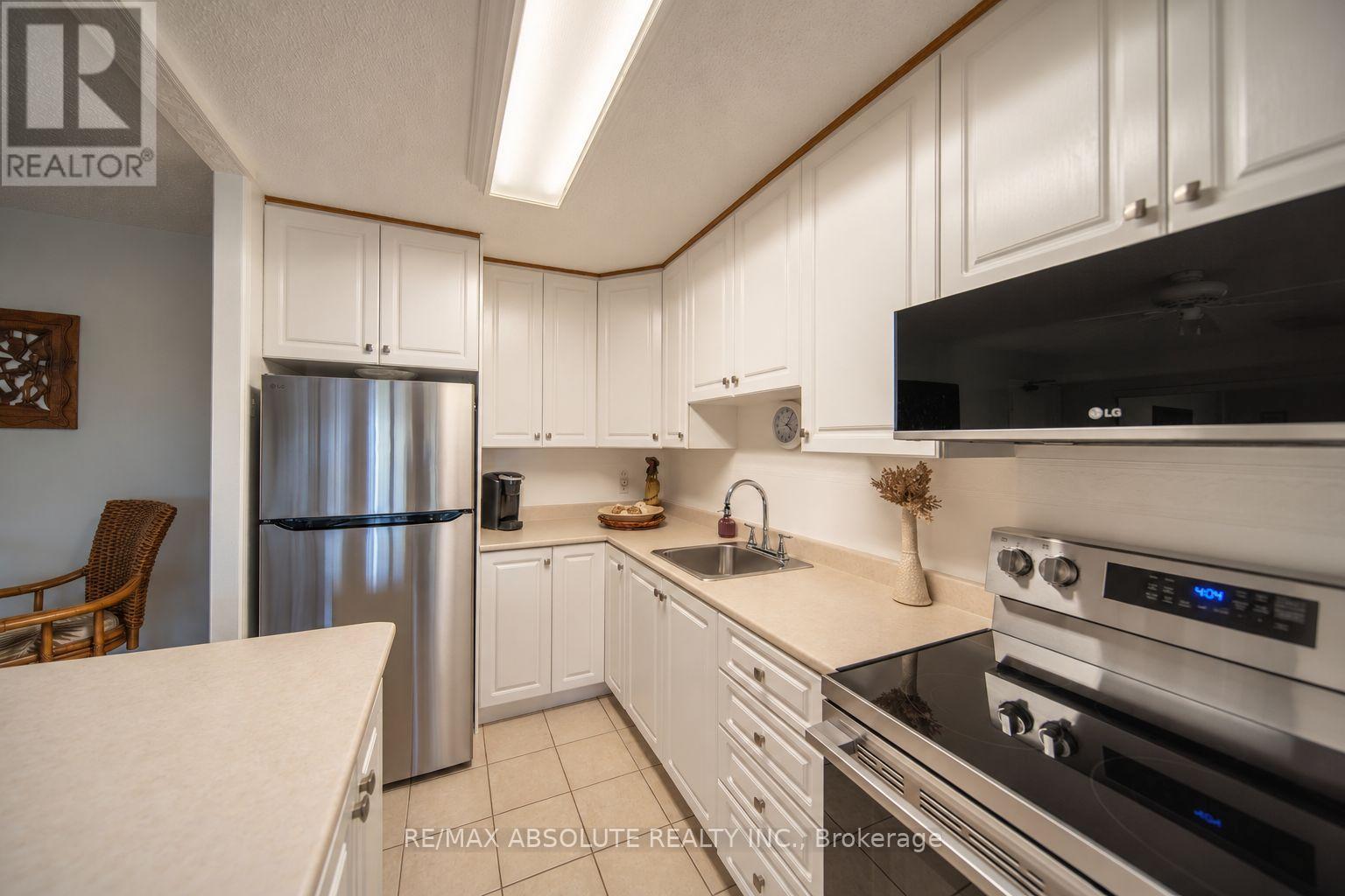 #510 158 A MCARTHUR AVE AVENUE - 9