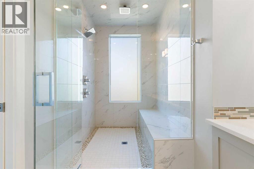 2106 27 Avenue SW - 22