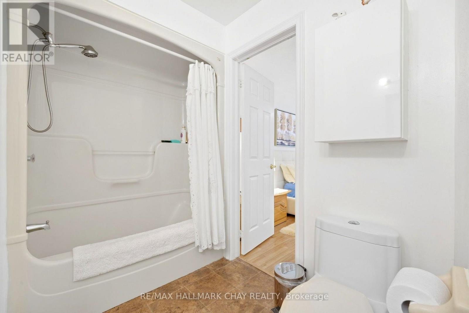 8871 MCKINNON ROAD - 28