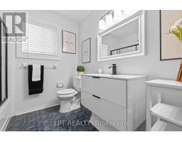 370 Silken Laumann Drive, Newmarket, ON L3X2J1 Photo 35