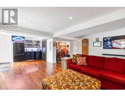 370 Silken Laumann Drive, Newmarket, ON L3X2J1 Photo 39