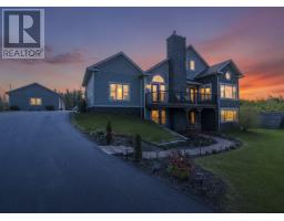 94 Amber Drive thumbnail 2