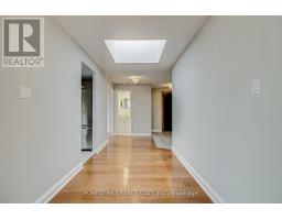 Kitchen - Ph7 - 55 Kingsbridge Garden Circle, Mississauga, ON L5R1Y1 Photo 6