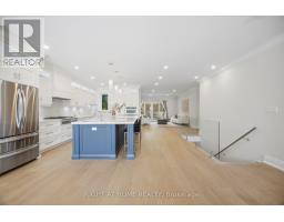Living room - 107 Trethewey Drive, Toronto, ON M6M4B6 Photo 10