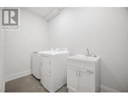 107 Trethewey Drive, Toronto, ON M6M4B6 Photo 28