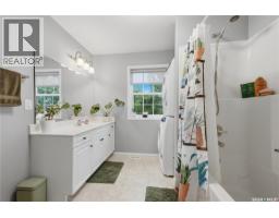 226a Fairchild Avenue, Regina Beach, SK S0G4C0 Photo 22