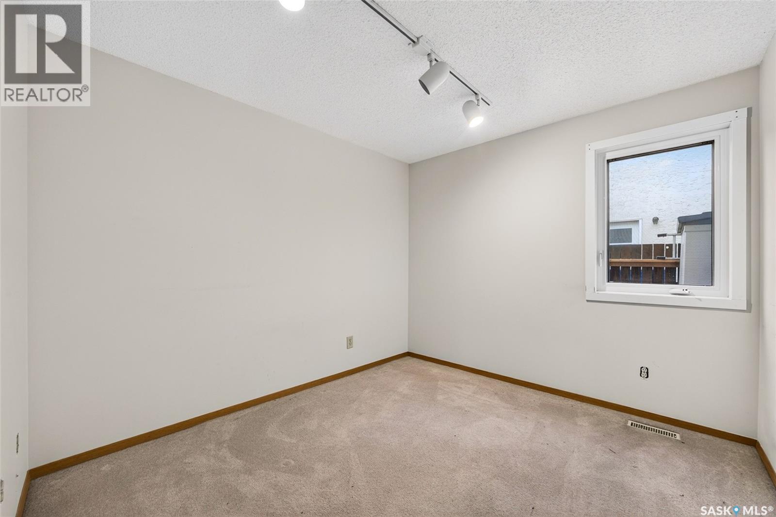 3643 White BAY, Regina — photo 14
