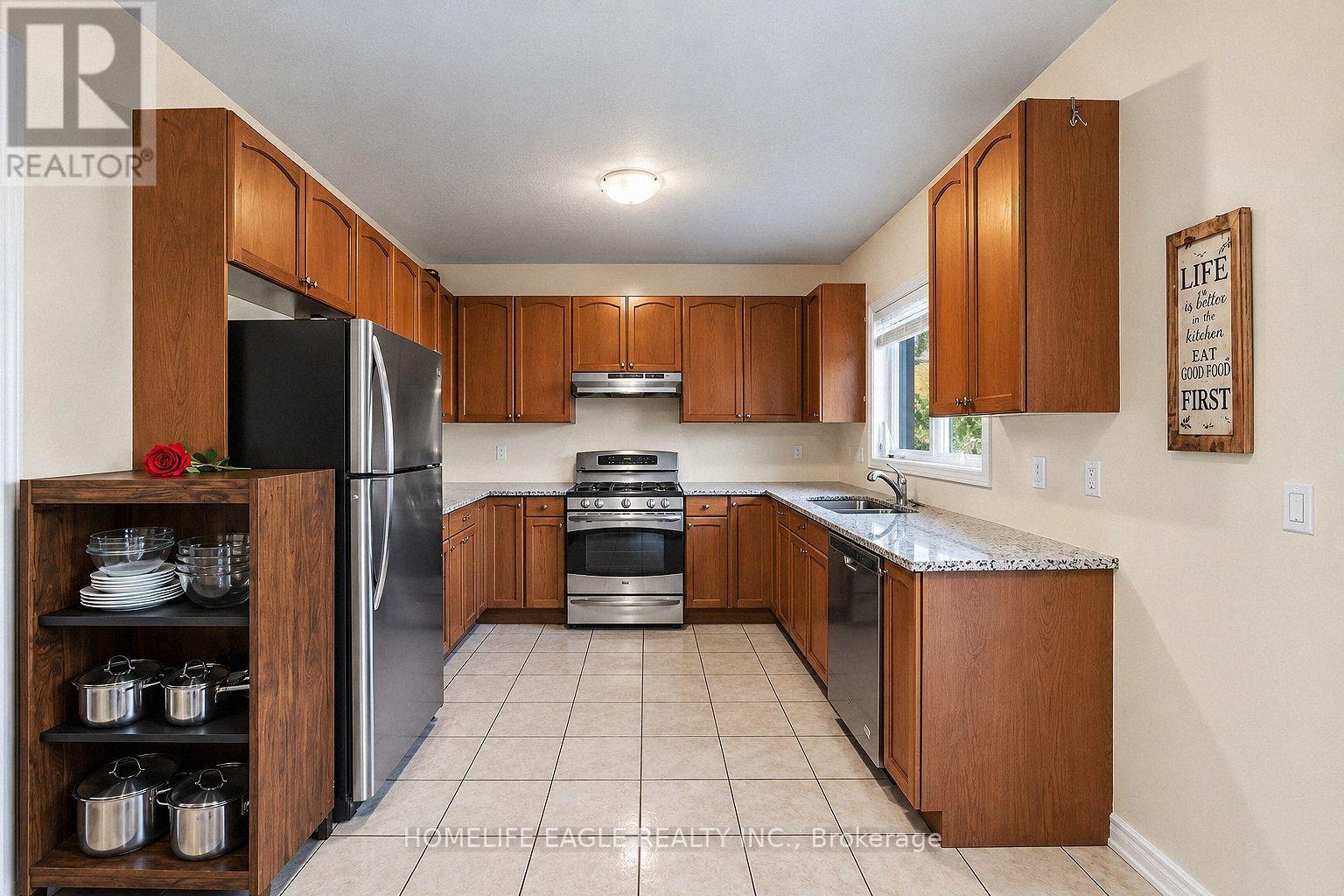 746 YARFIELD CRESCENT - 7