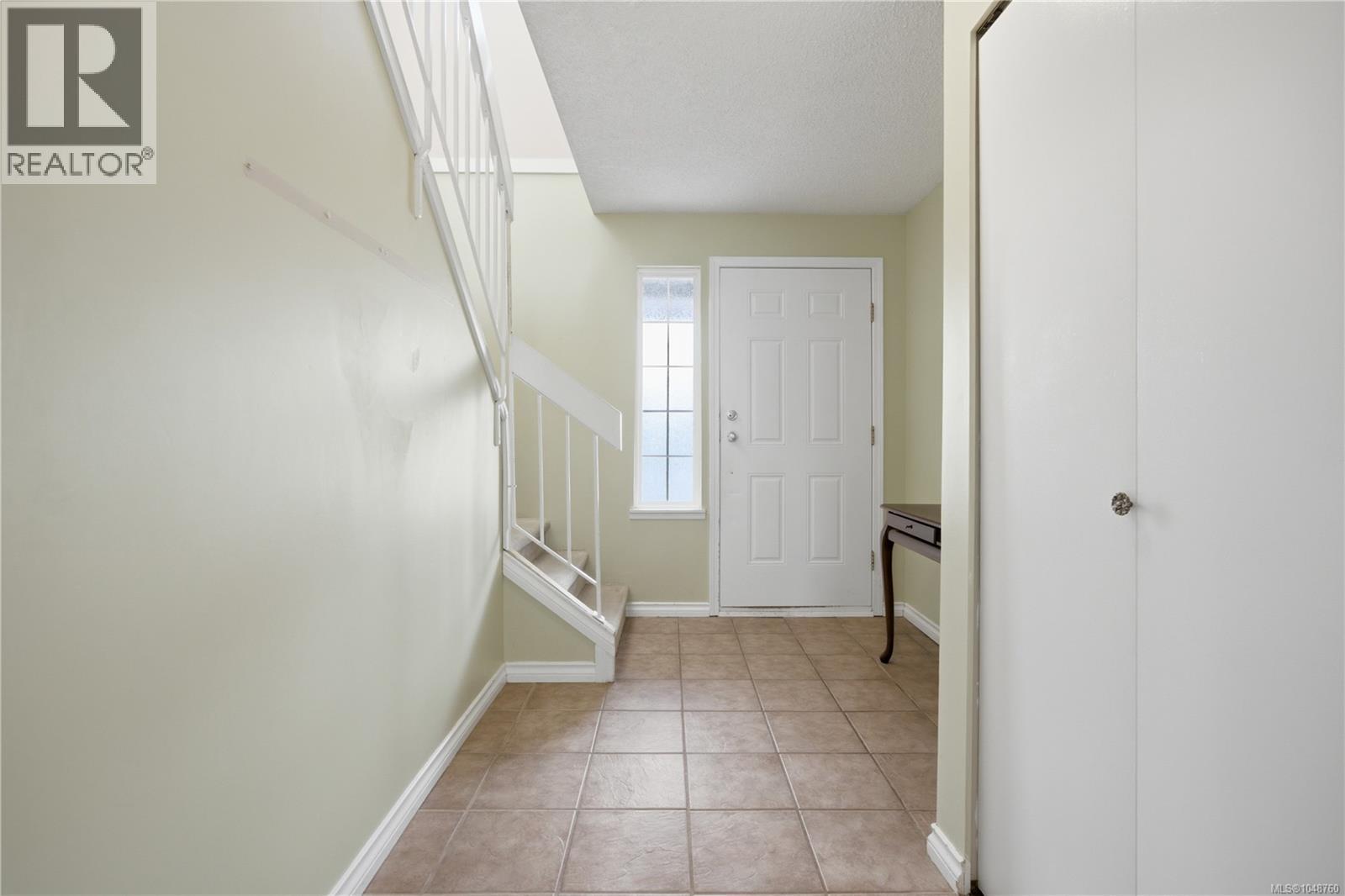 540 Dundas St - 27