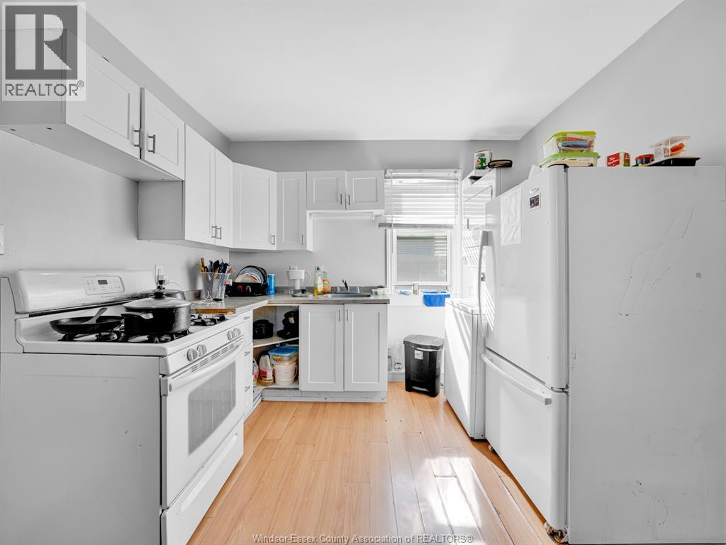 3329 Sandwich Street — photo 17