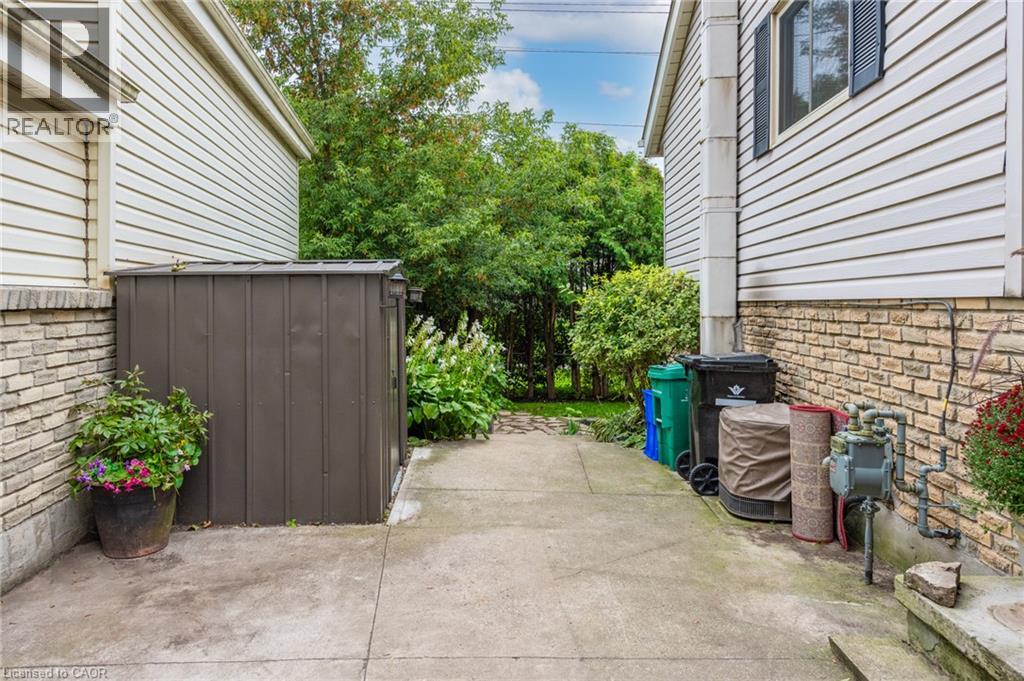 42 MACTEITH Court - 39