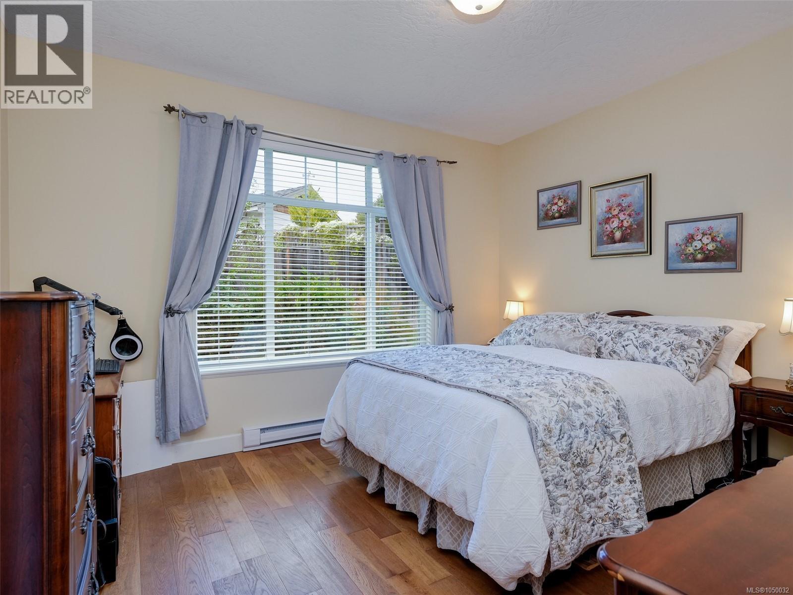 2386 Poplar Dr - 11