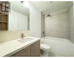 1005 - 2020 Bathurst Street, Toronto, ON M5P0A6 Photo 7