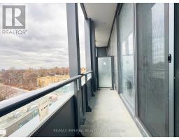 1005 - 2020 Bathurst Street, Toronto, ON M5P0A6 Photo 9