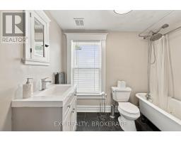 47 Henry Street, Belleville, ON K8P1N4 Photo 21