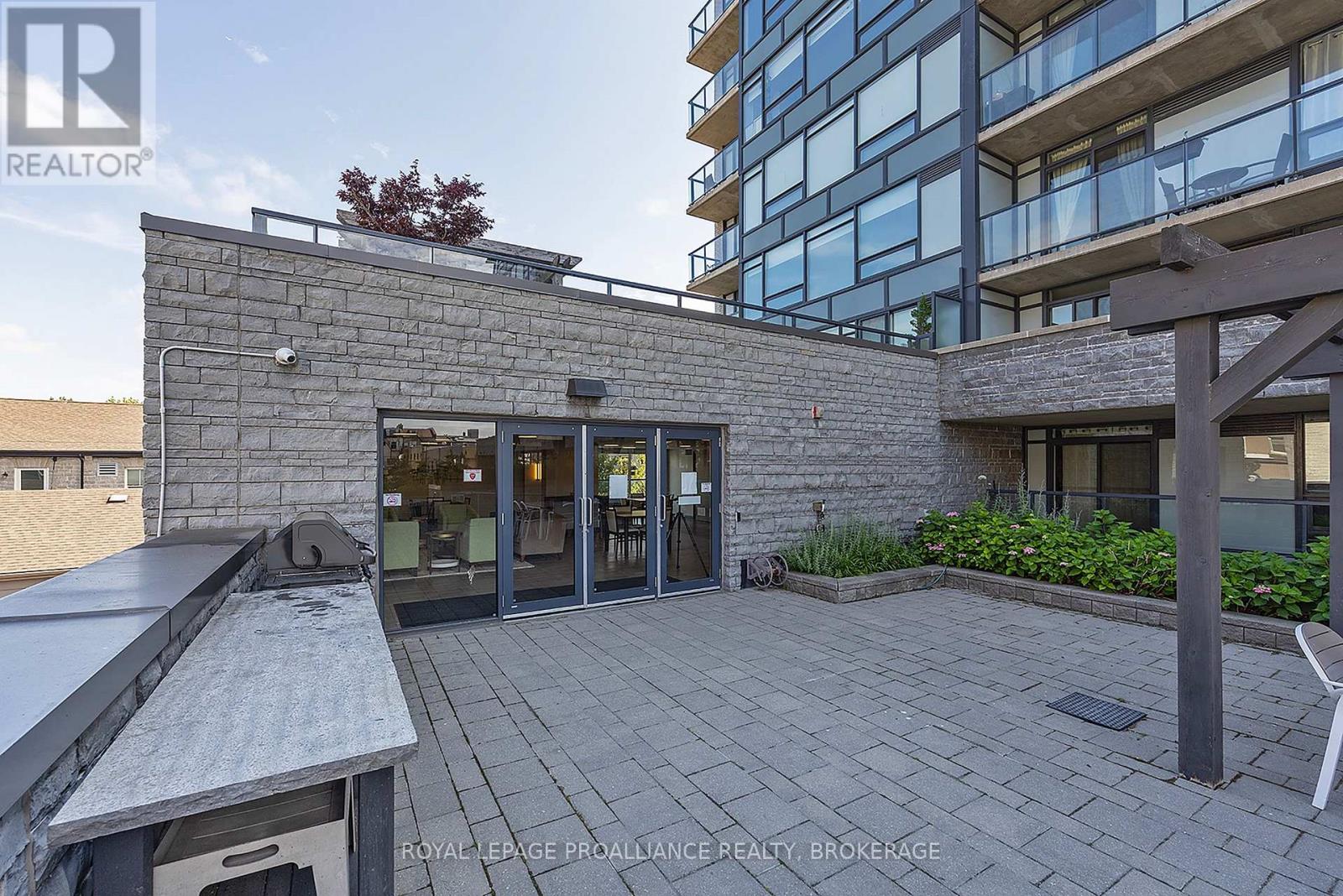 #501 121 QUEEN STREET - Image 28
