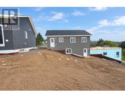 72 Readers Hill Road thumbnail 3