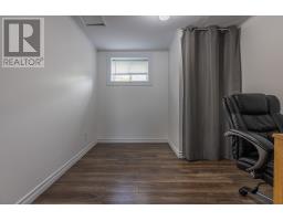 49 Brookfield Avenue thumbnail 13