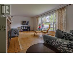 49 Brookfield Avenue thumbnail 5