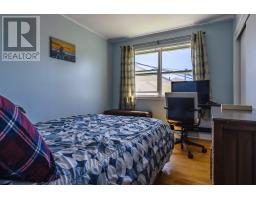 49 Brookfield Avenue thumbnail 7