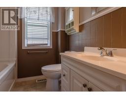 49 Brookfield Avenue thumbnail 8