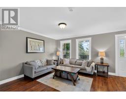 16 Hillview Place thumbnail 14