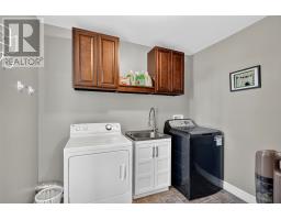 16 Hillview Place thumbnail 17