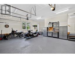 16 Hillview Place thumbnail 32