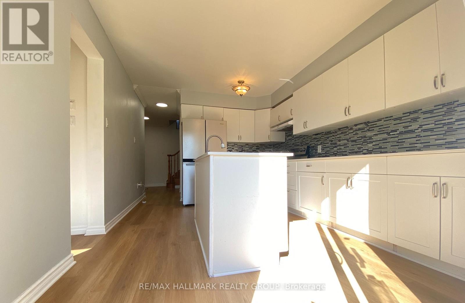 128 GRENADIER WAY - 17