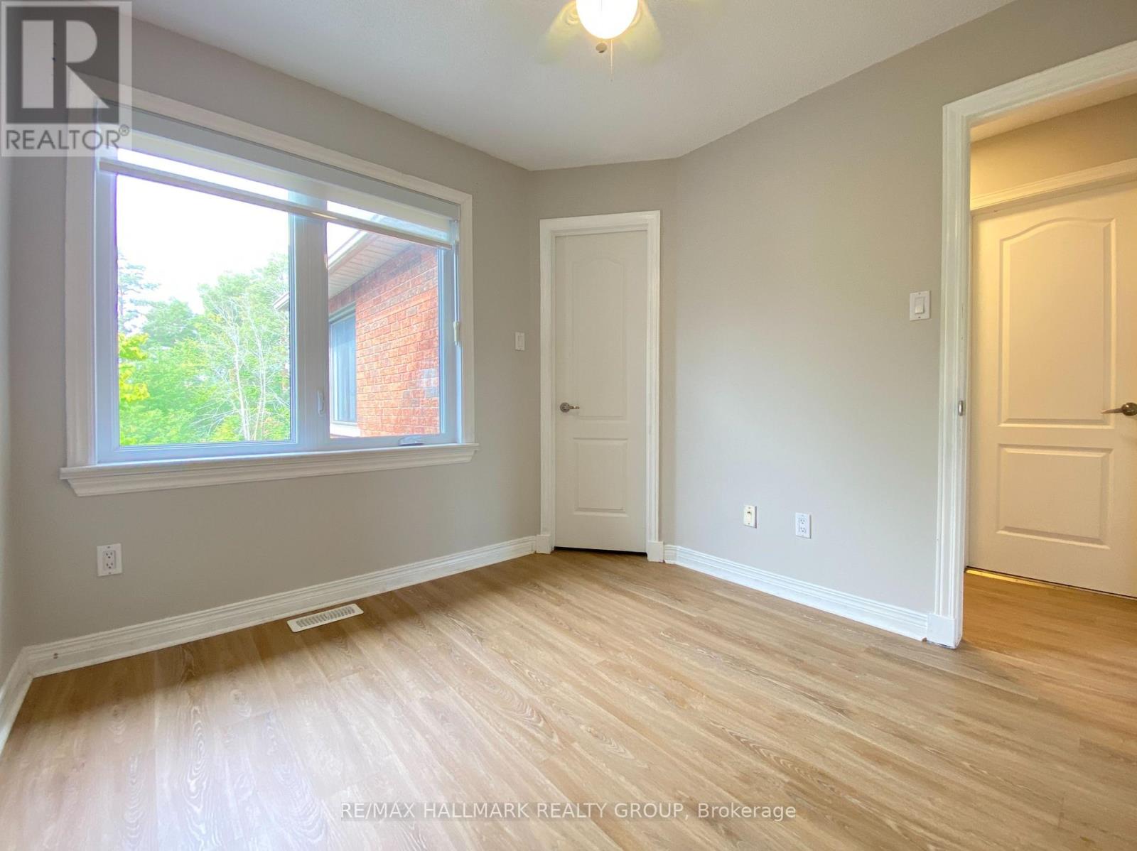 128 GRENADIER WAY - 29
