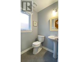 Bathroom - 128 Grenadier Way, Ottawa, ON K2J4M1 Photo 10