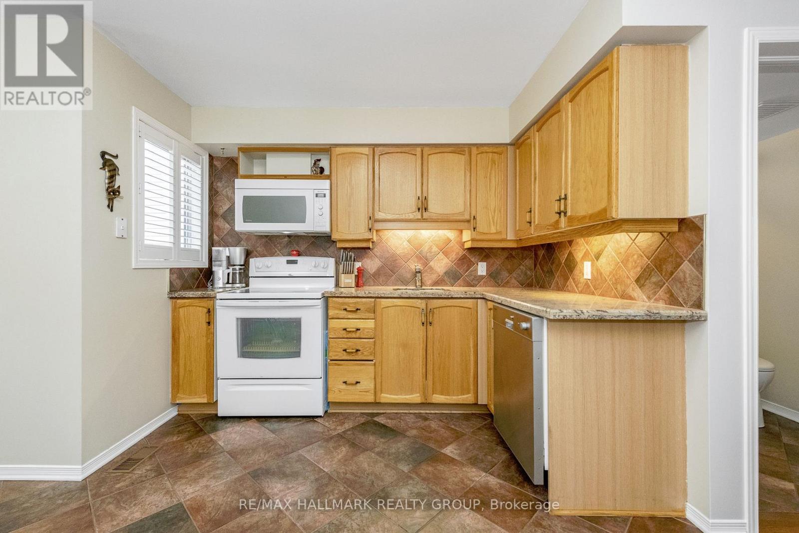 15 PROVENDER AVENUE - Image 19