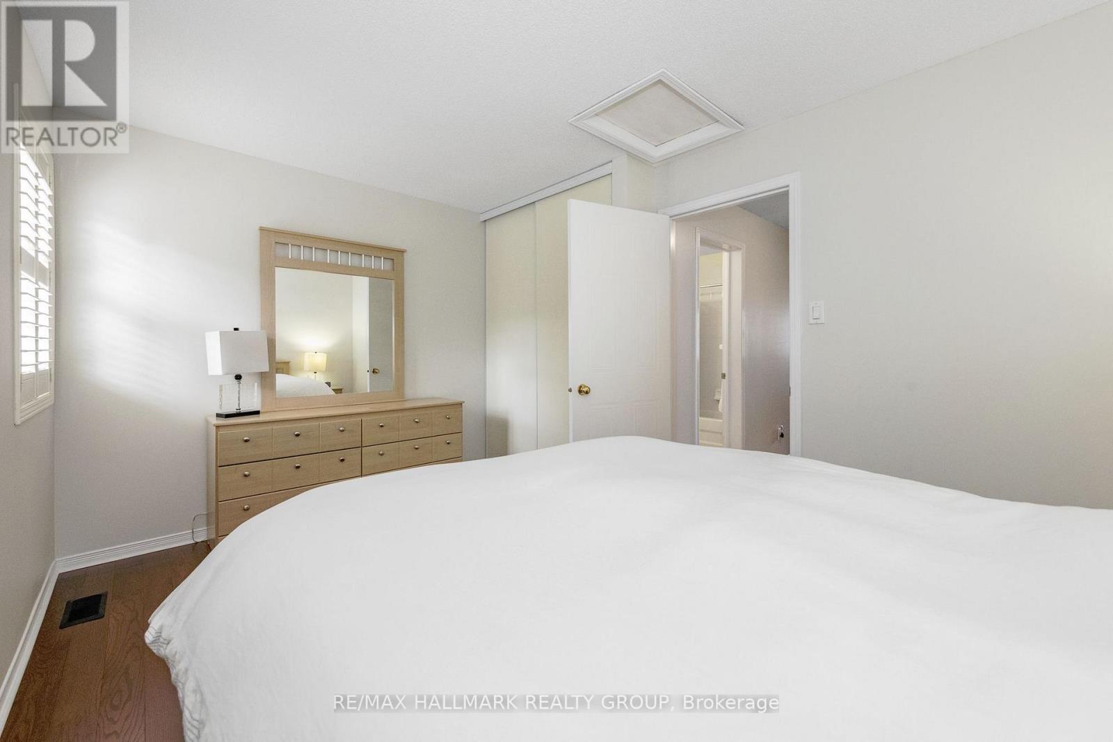 15 PROVENDER AVENUE - Image 35