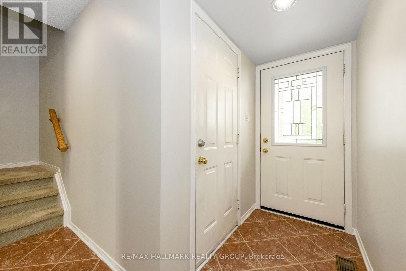 15 PROVENDER AVENUE - 7